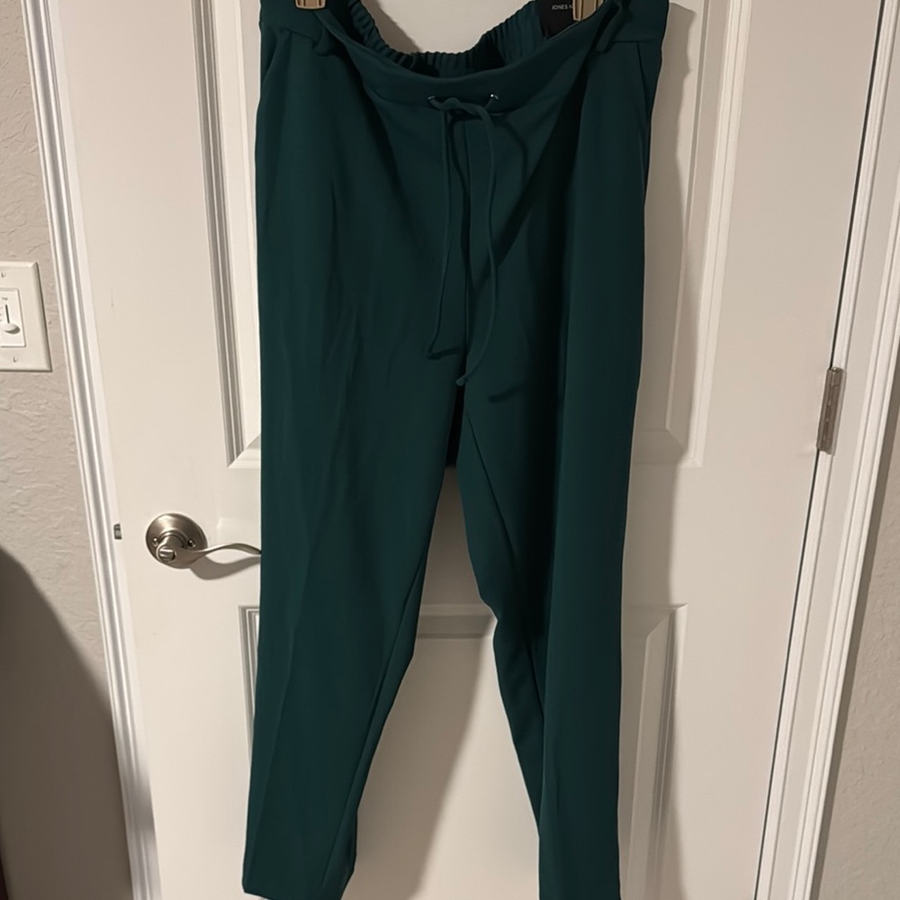 Women’s Green Pants